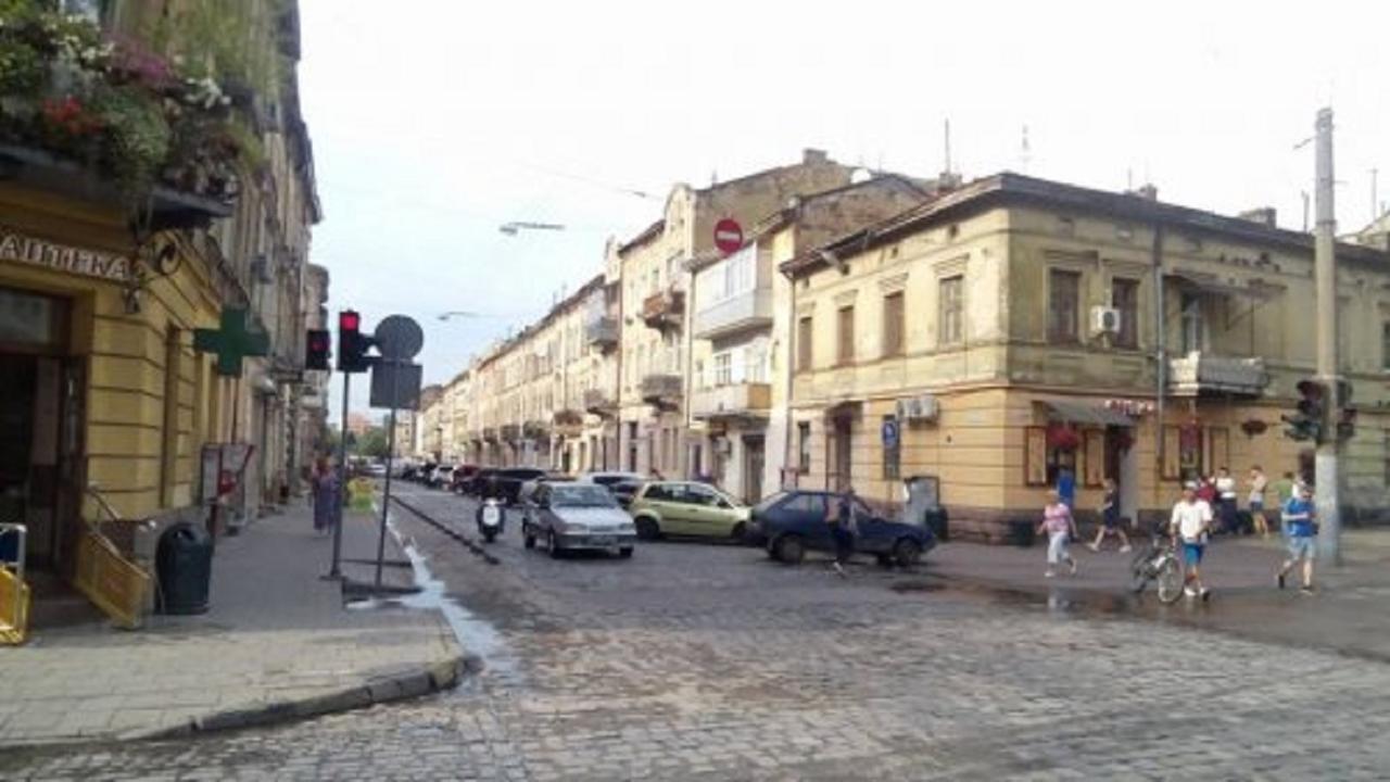 Віп Квартира Вулиця Куліша 13 Біля Форуму Недалеко Малевичу Lviv Dış mekan fotoğraf